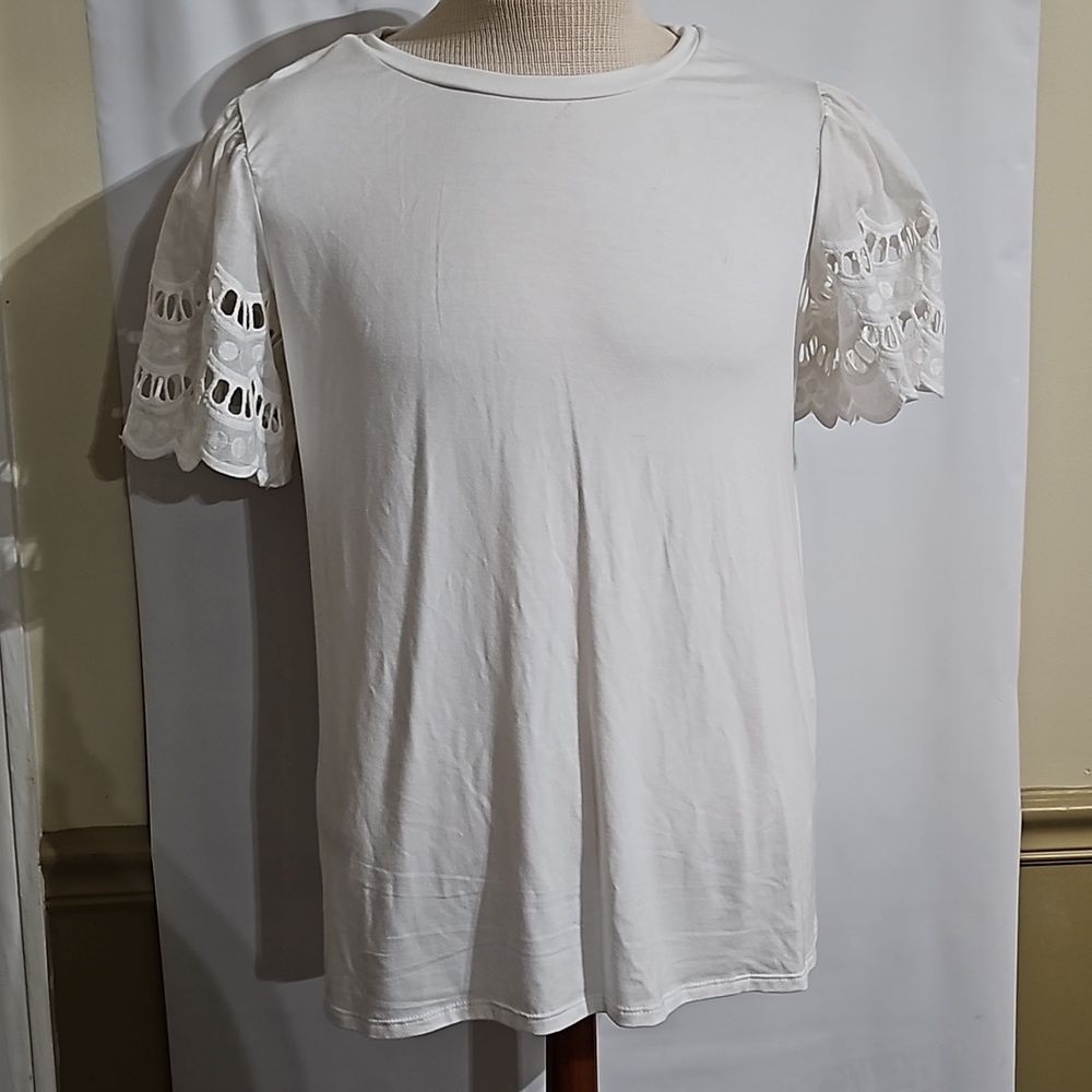 WHITE TOP